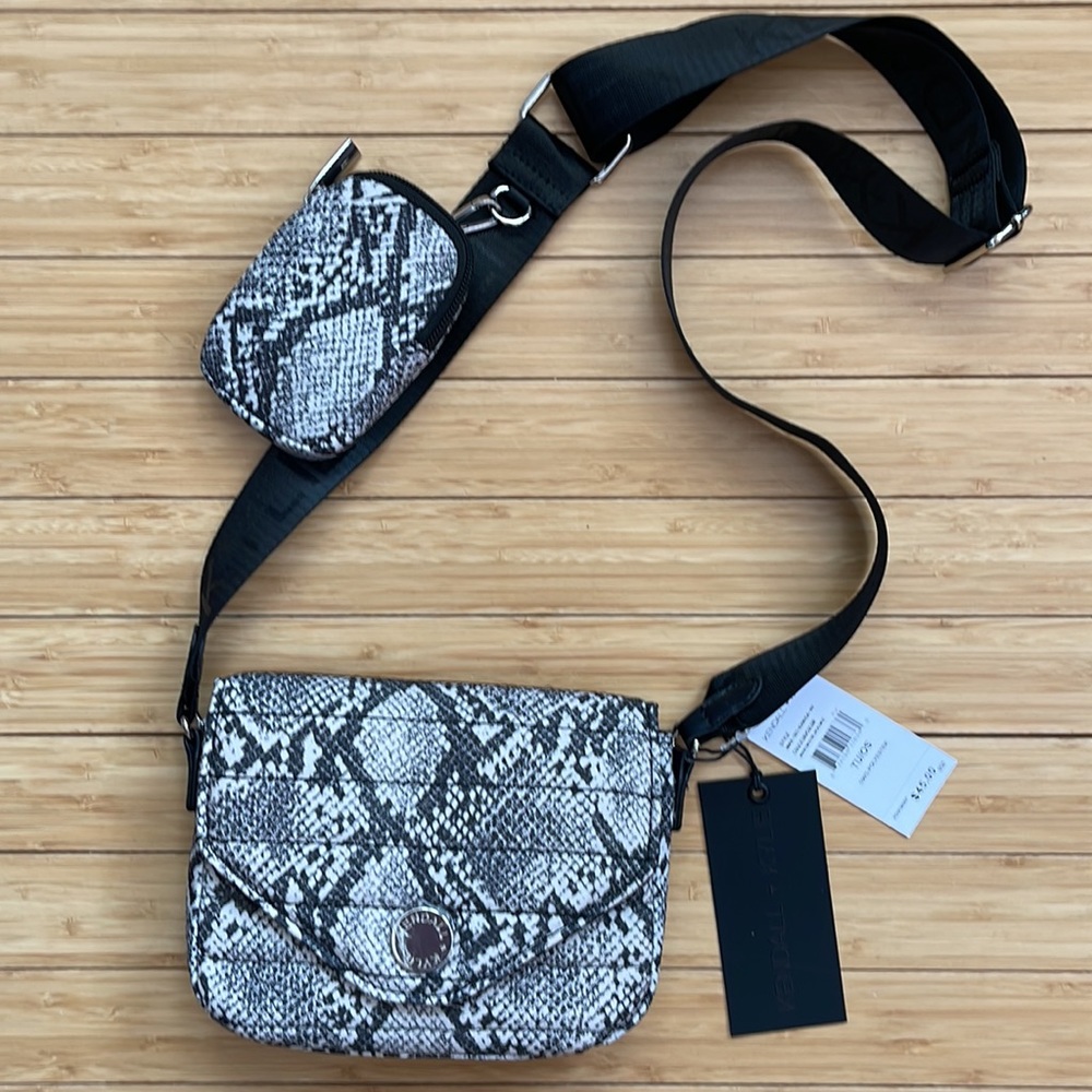 Kendall kylie crossbody animal print bag